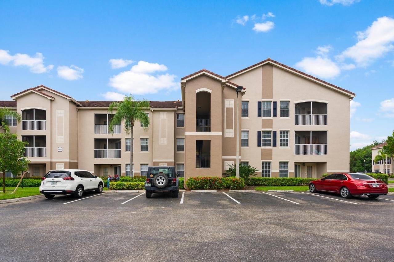 Kasa Wellington South Florida Hotel Exterior foto