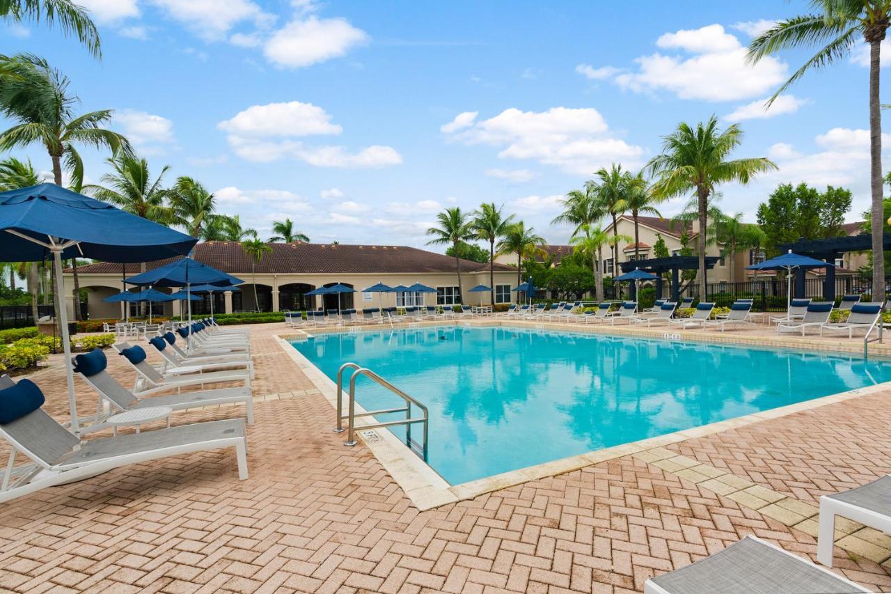 Kasa Wellington South Florida Hotel Exterior foto